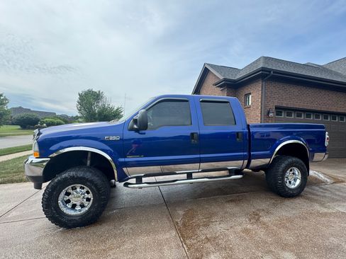Used 2003 Ford F350 Lariat AWD/4WD image 1