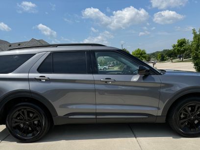 Used 2022 Ford Explorer XLT w/ Equipment Group 202A
