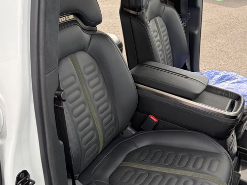 Used 2024 Rivian R1T Adventure AWD/4WD image 17