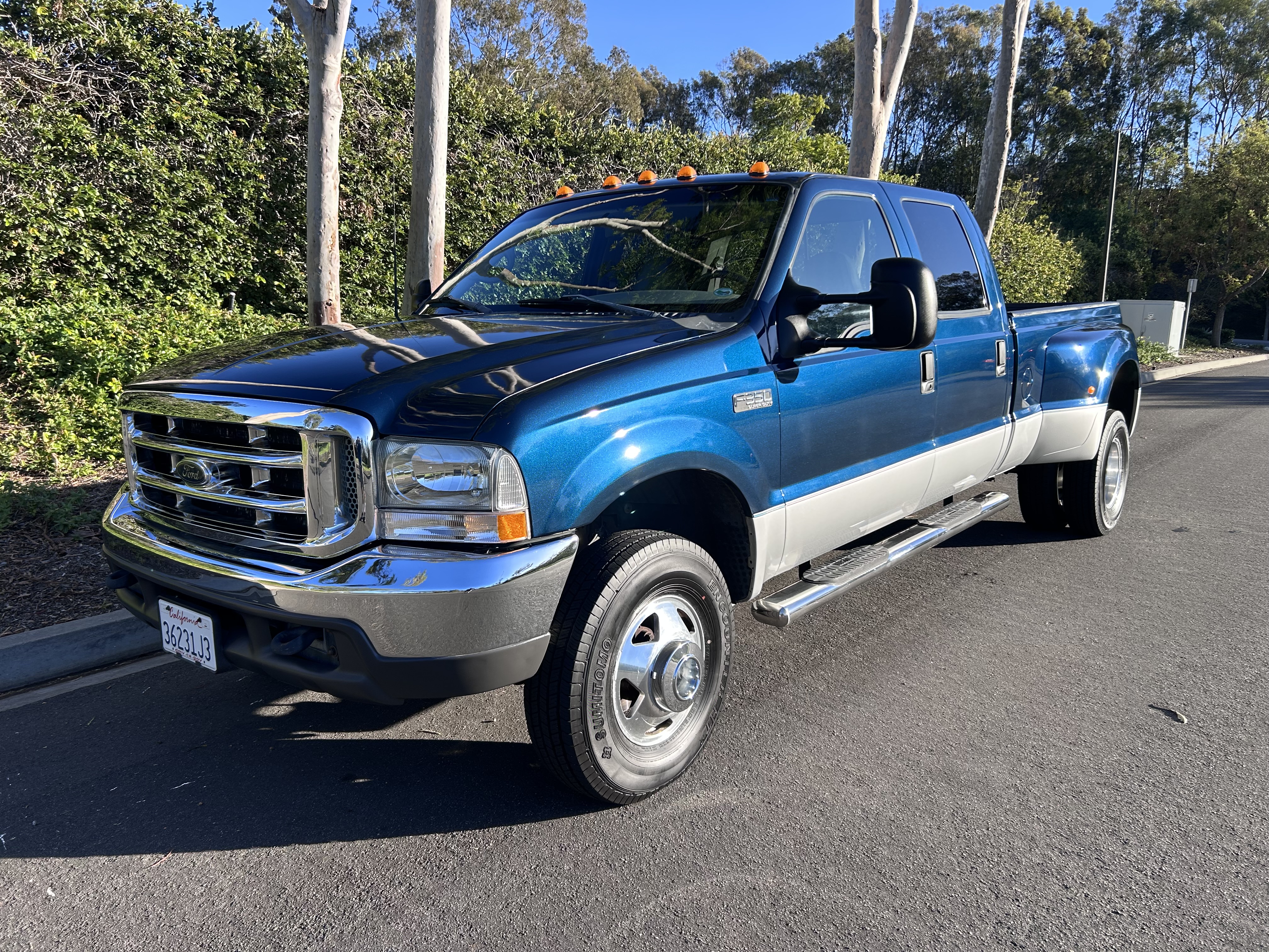 Used 1999 Ford F350 4x4 Crew Cab DRW Super Duty image 1