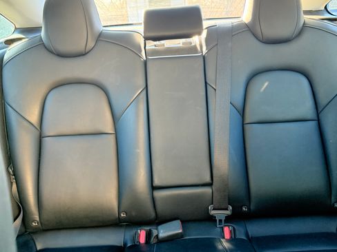 Used 2019 Tesla Model 3 Long Range image 19