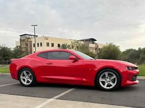 Used 2018 Chevrolet Camaro LS RWD image 4