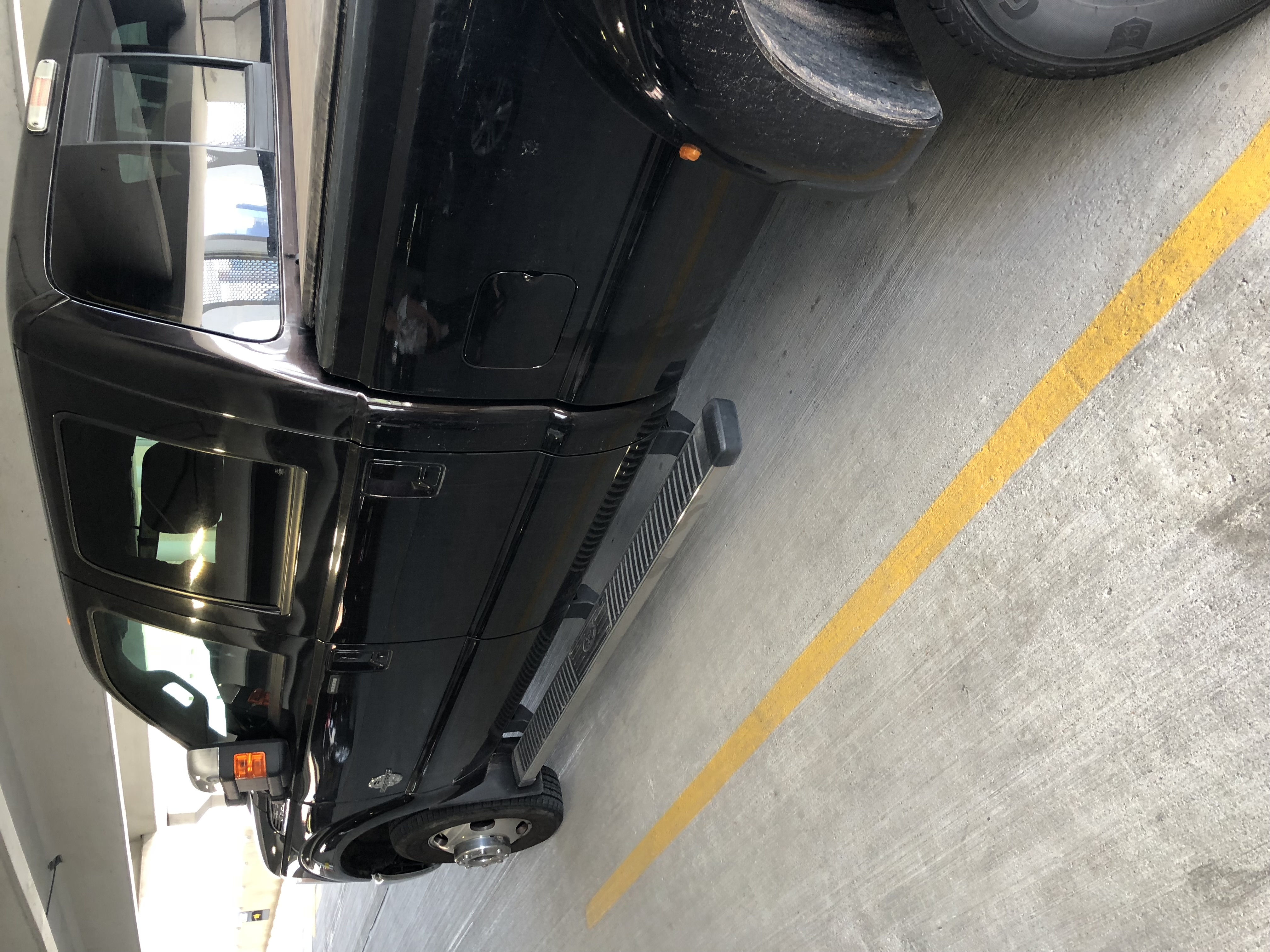 Used 2014 Ford F350 Lariat w/ Lariat Ultimate Package AWD/4WD image 6
