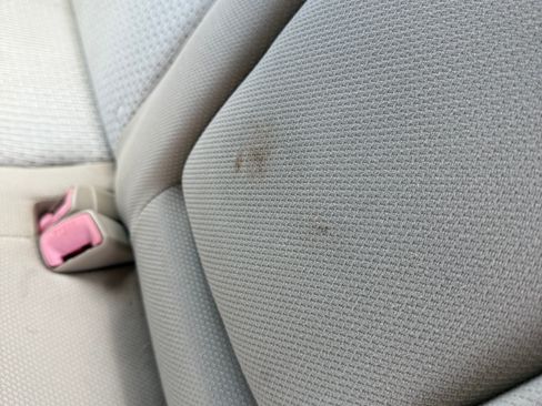 Used 2012 Toyota Camry LE image 6