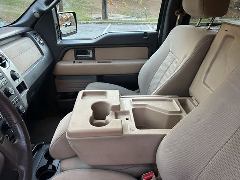 Used 2012 Ford F150 XLT w/ XLT Chrome Pkg image 14