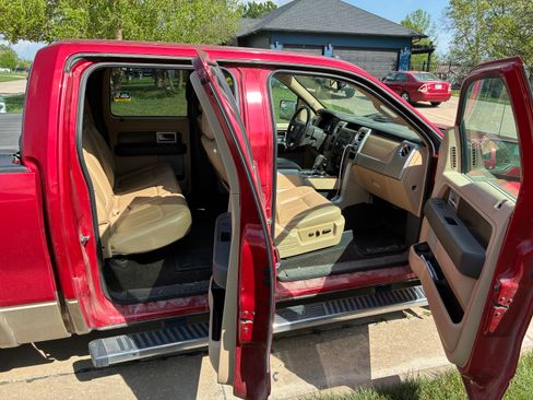 Used 2012 Ford F150 Lariat w/ Lariat Chrome Pkg image 9