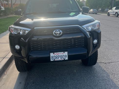 Used 2019 Toyota 4Runner SR5 Premium image 10