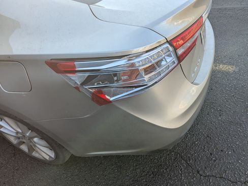 Used 2013 Toyota Avalon XLE Touring image 2