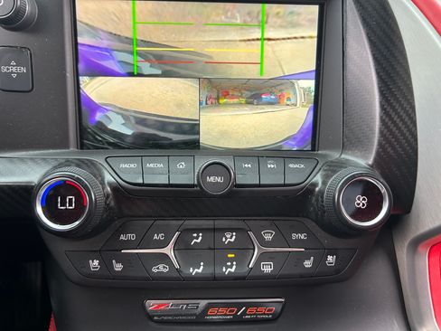 Used 2016 Chevrolet Corvette Z06 w/ 3LZ Preferred Equipment Group image 6