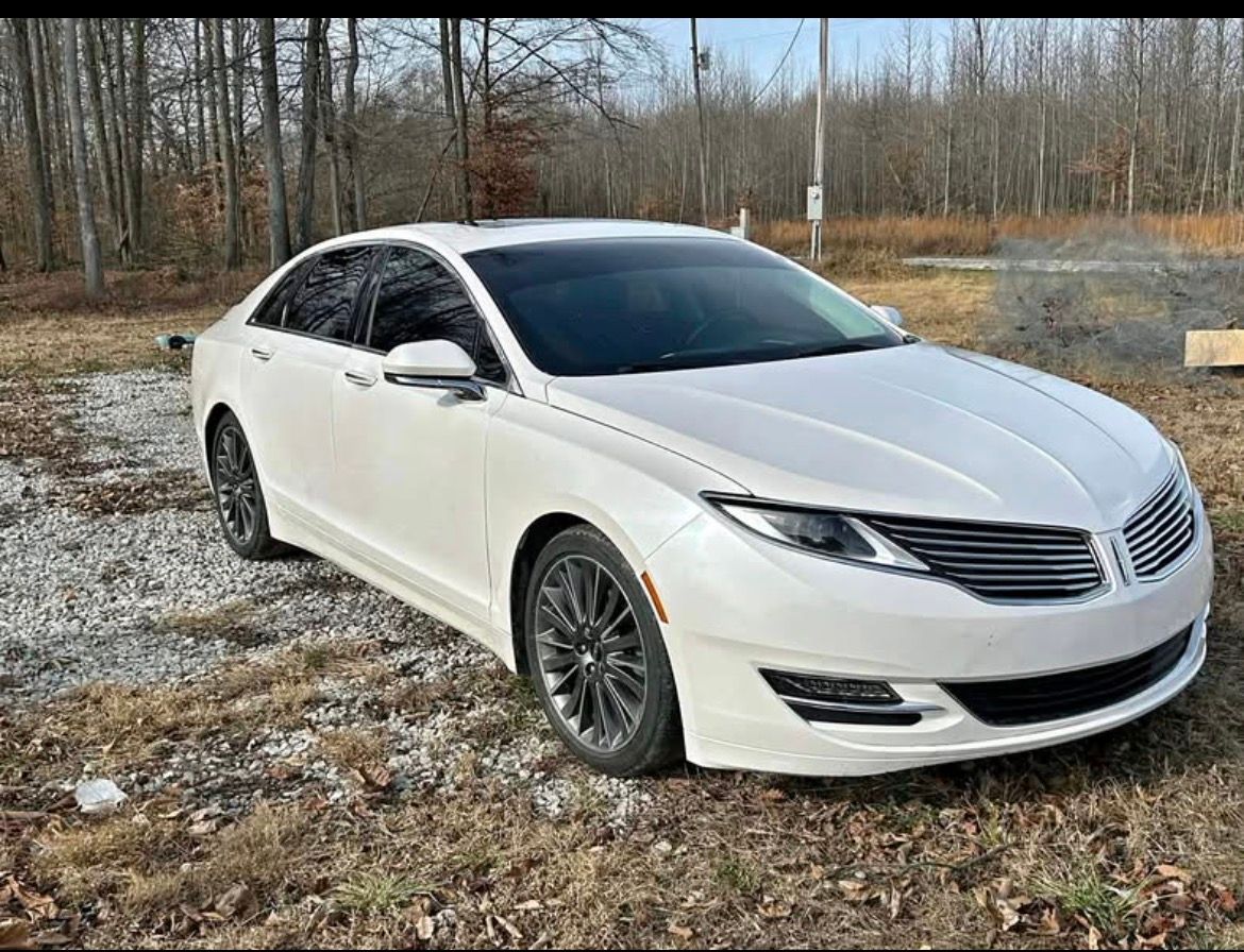 Used 2015 Lincoln MKZ AWD w/ Equipment Group 102A Reserve image 1