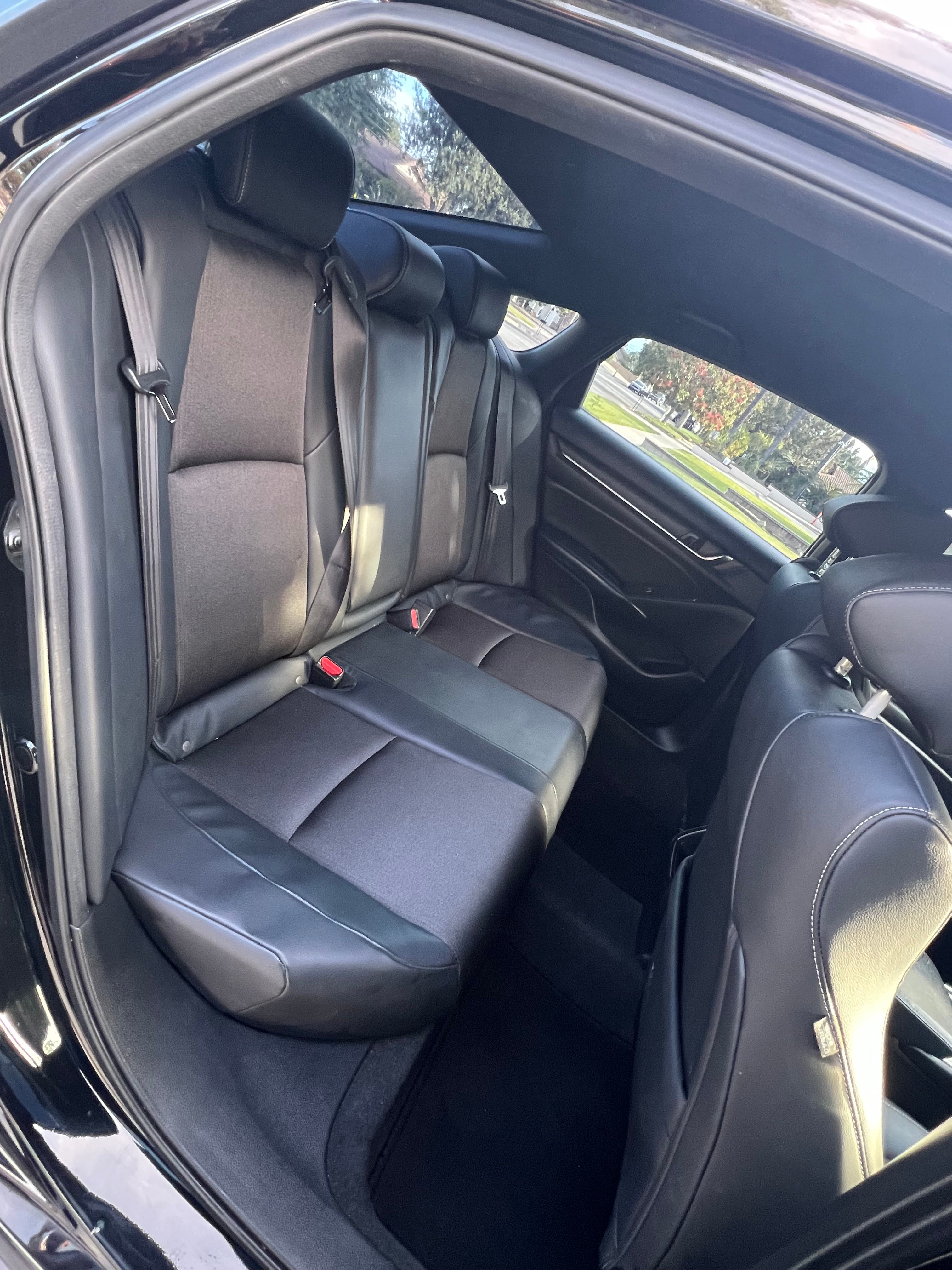 Used 2018 Honda Accord Sport image 9