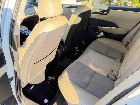 Used 2018 Honda Clarity Plug-In Hybrid image 10