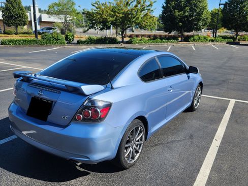 Used 2009 Scion tC image 2