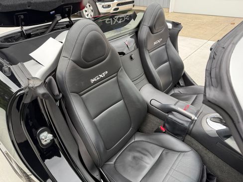 Used 2007 Pontiac Solstice GXP w/ Premium Package RWD image 14
