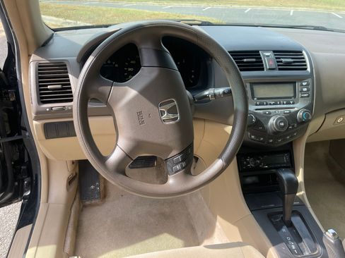 Used 2006 Honda Accord LX image 13