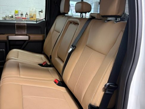 Used 2022 Ford F250 Lariat w/ Lariat Ultimate Package AWD/4WD image 12