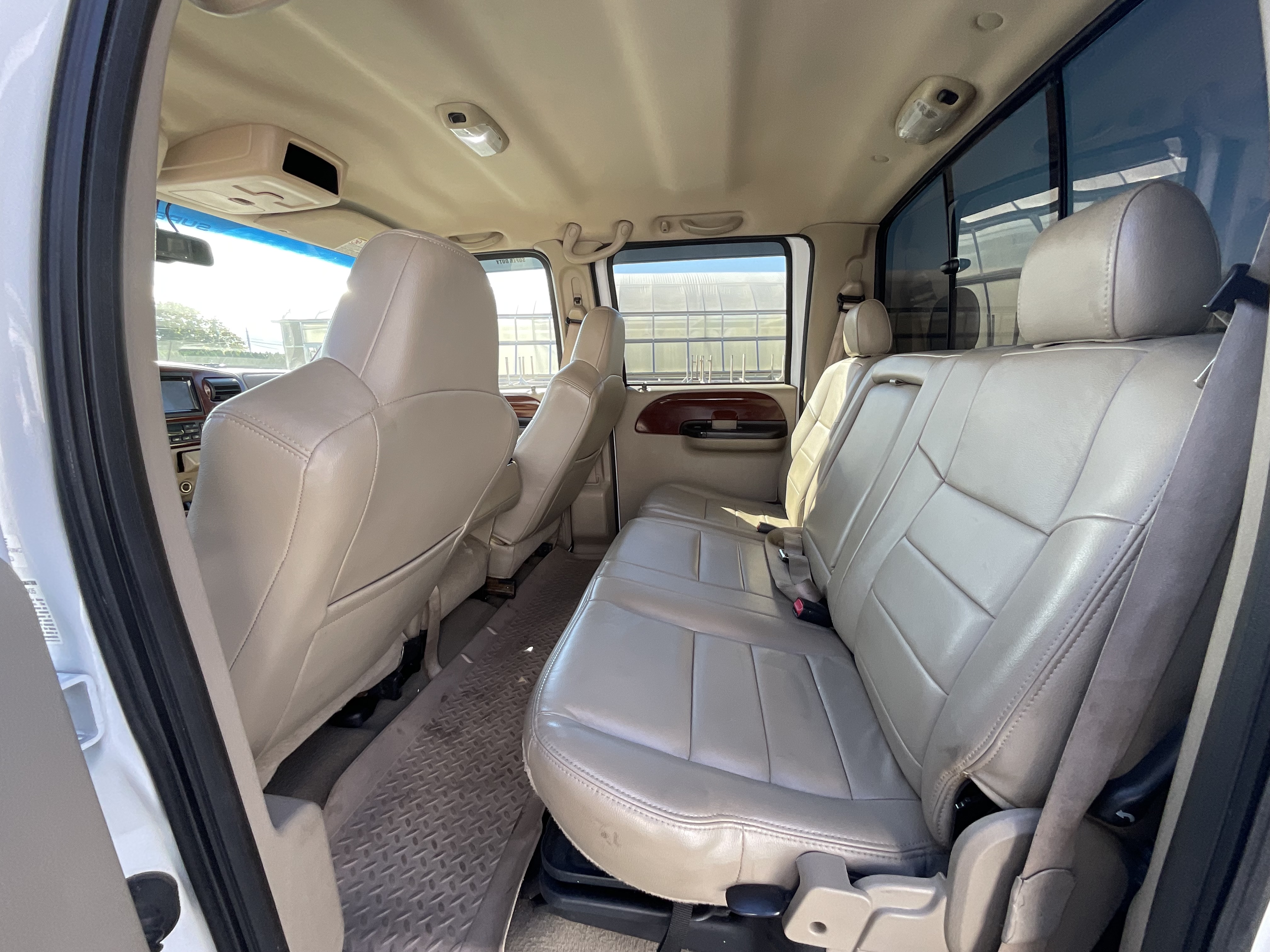 Used 2006 Ford F350 Lariat RWD image 16