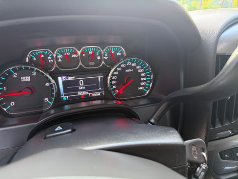 Used 2015 Chevrolet Silverado 3500 LT w/ LT Convenience Package AWD/4WD image 13