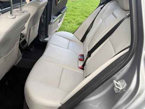 Used 2013 Mercedes-Benz GLK 350 4MATIC image 8