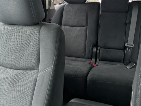 Used 2015 Nissan Pathfinder SV w/ Cargo Package image 9