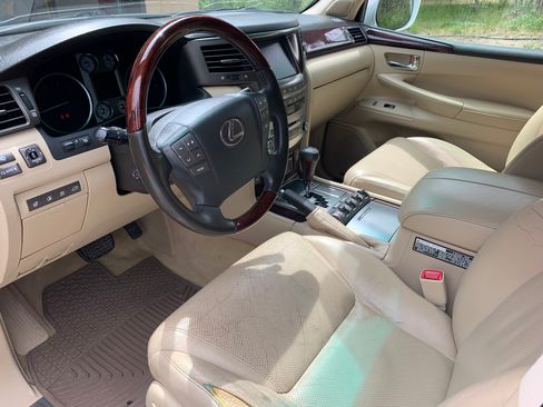 Used 2011 Lexus LX 570 570 Sport Utility 4D w/ Luxury Pkg w/Pre-crash image 15