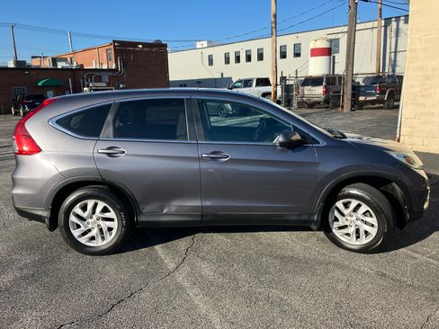 Used 2016 Honda CR-V EX image 4