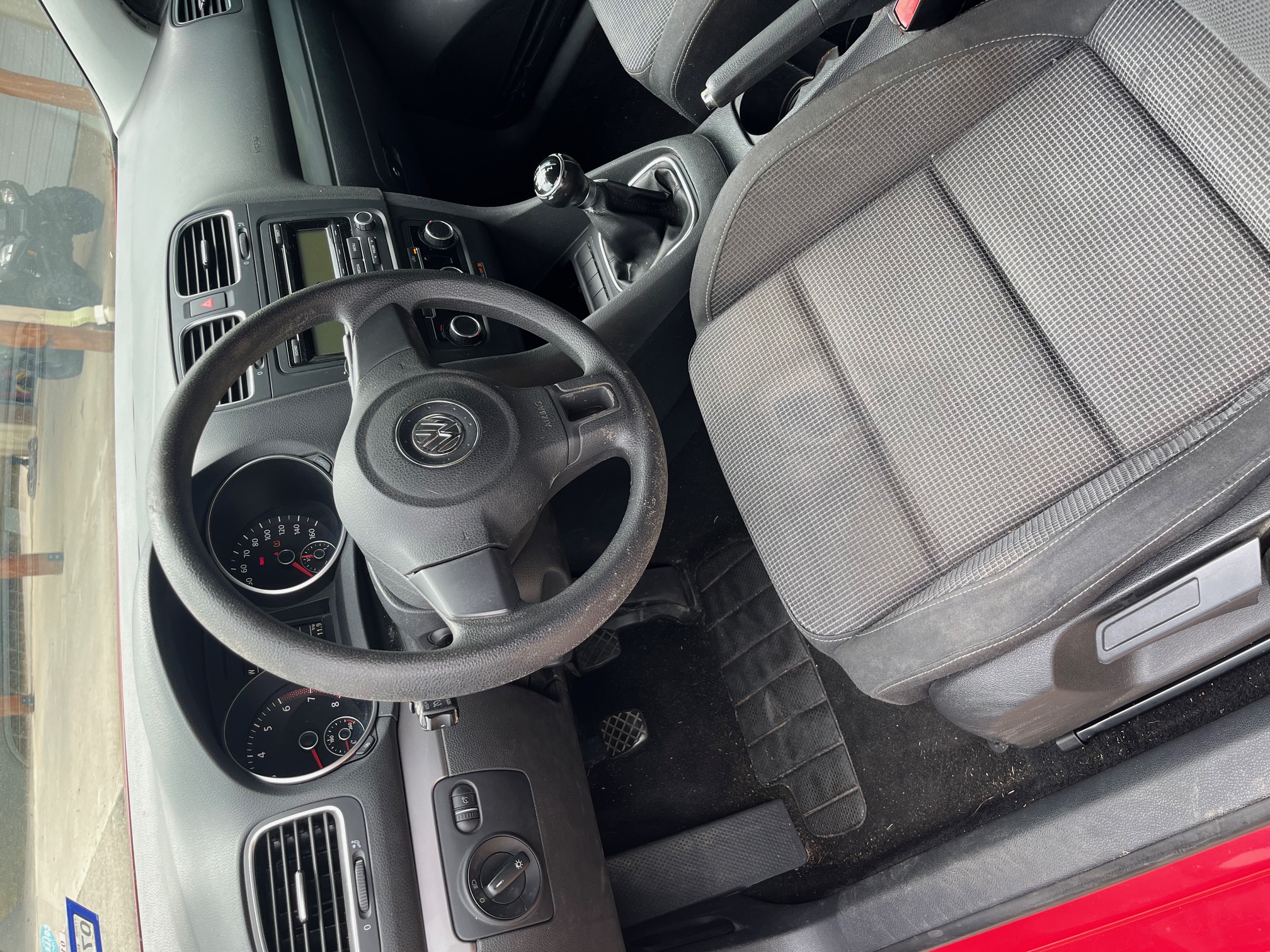 Used 2011 Volkswagen Golf 2-Door FWD image 10