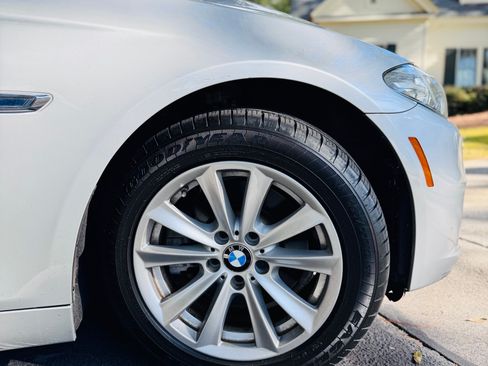 Used 2014 BMW 528i Sedan image 9