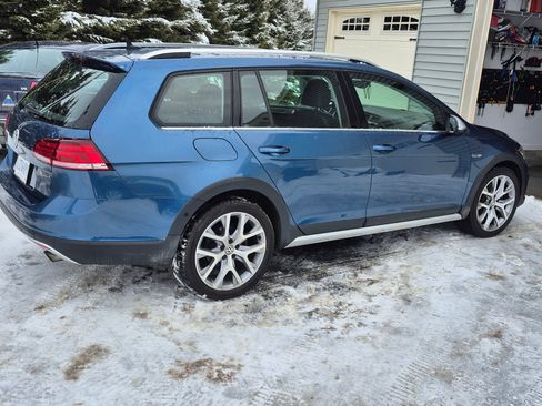 Used 2019 Volkswagen Golf Alltrack SE image 22
