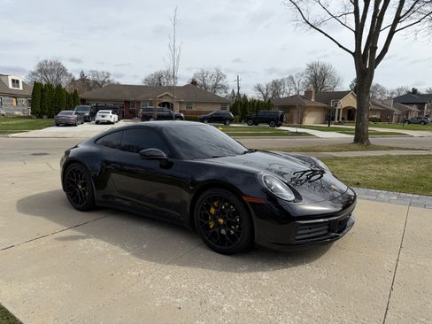 Used 2022 Porsche 911 Carrera 4 image 4
