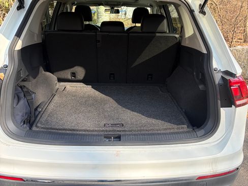 Used 2018 Volkswagen Tiguan SE image 5