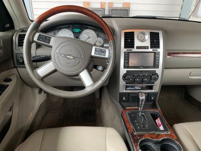 Used 2010 Chrysler 300 C w/ Luxury Group II