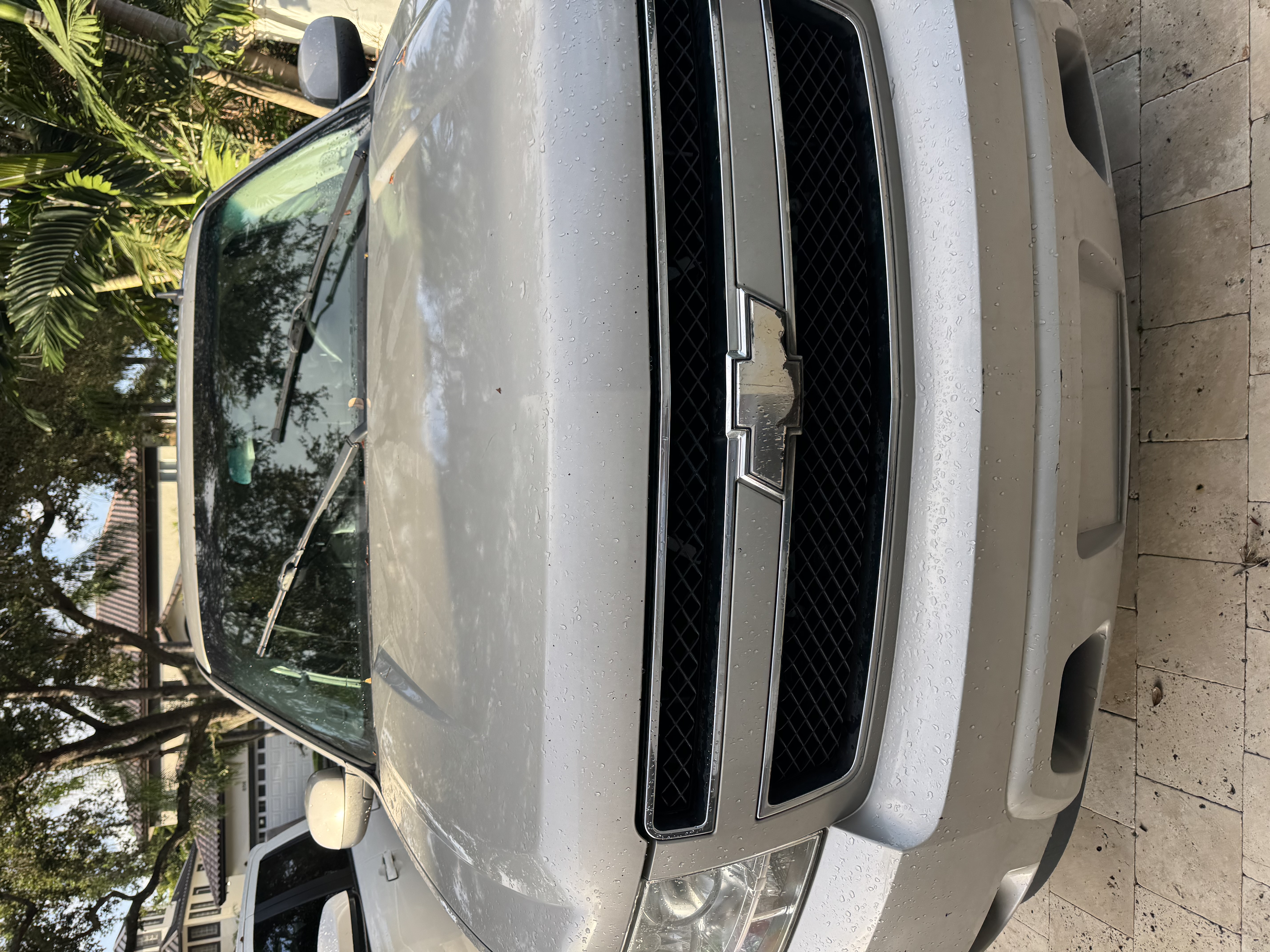 Used 2009 Chevrolet Suburban LT RWD image 11