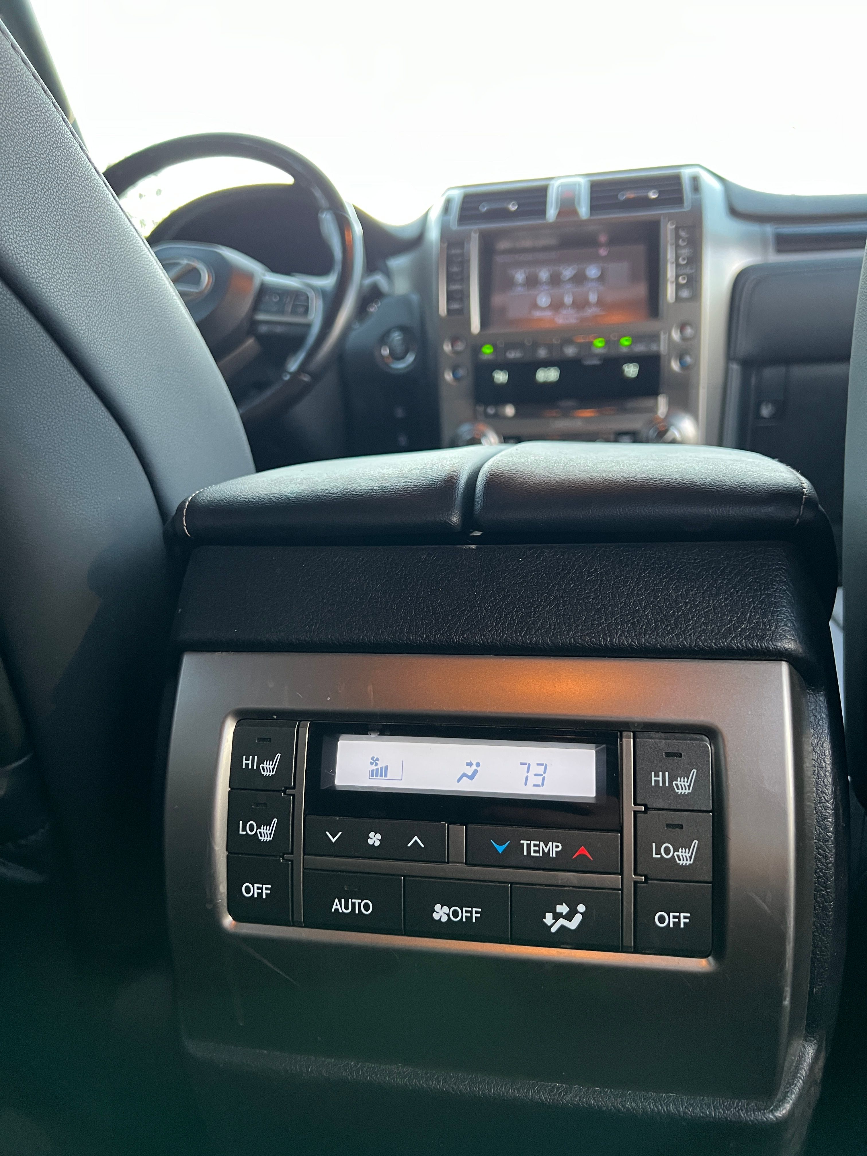 Used 2021 Lexus GX 460 Premium w/ Premium Package AWD/4WD image 21