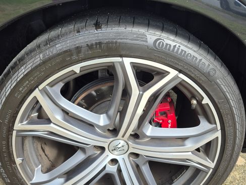 Used 2022 Maserati Levante Trofeo image 19