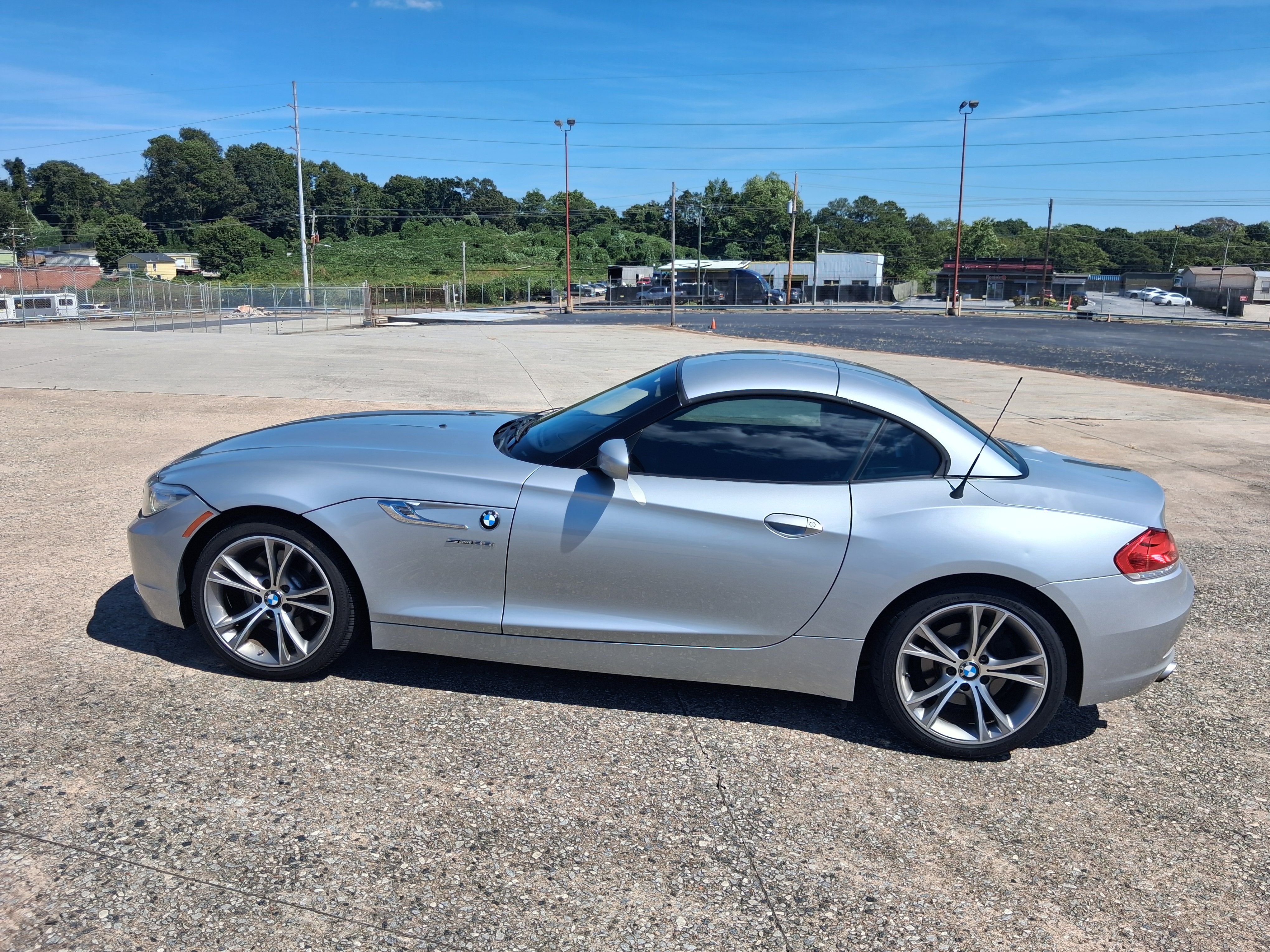 Used 2016 BMW Z4 sDrive35i RWD image 11