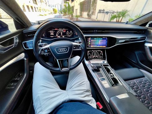 Used 2021 Audi RS 7 Sportback AWD/4WD image 17