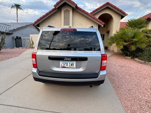 Used 2016 Jeep Patriot Sport image 8