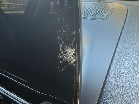 Used 2019 Ford EcoSport SE w/ SE Convenience Package image 10