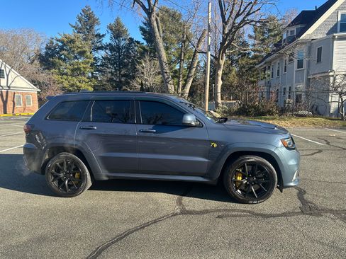 Used 2019 Jeep Grand Cherokee Trackhawk image 6