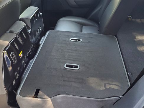 Used 2009 Land Rover LR2 HSE image 14