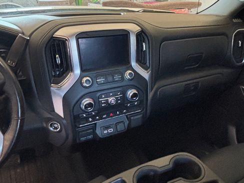 Used 2021 GMC Sierra 1500 SLT w/ X31 Off-Road Package image 14