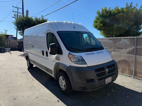 Used 2016 RAM ProMaster 2500 w/ Cargo Convenience Group image 1