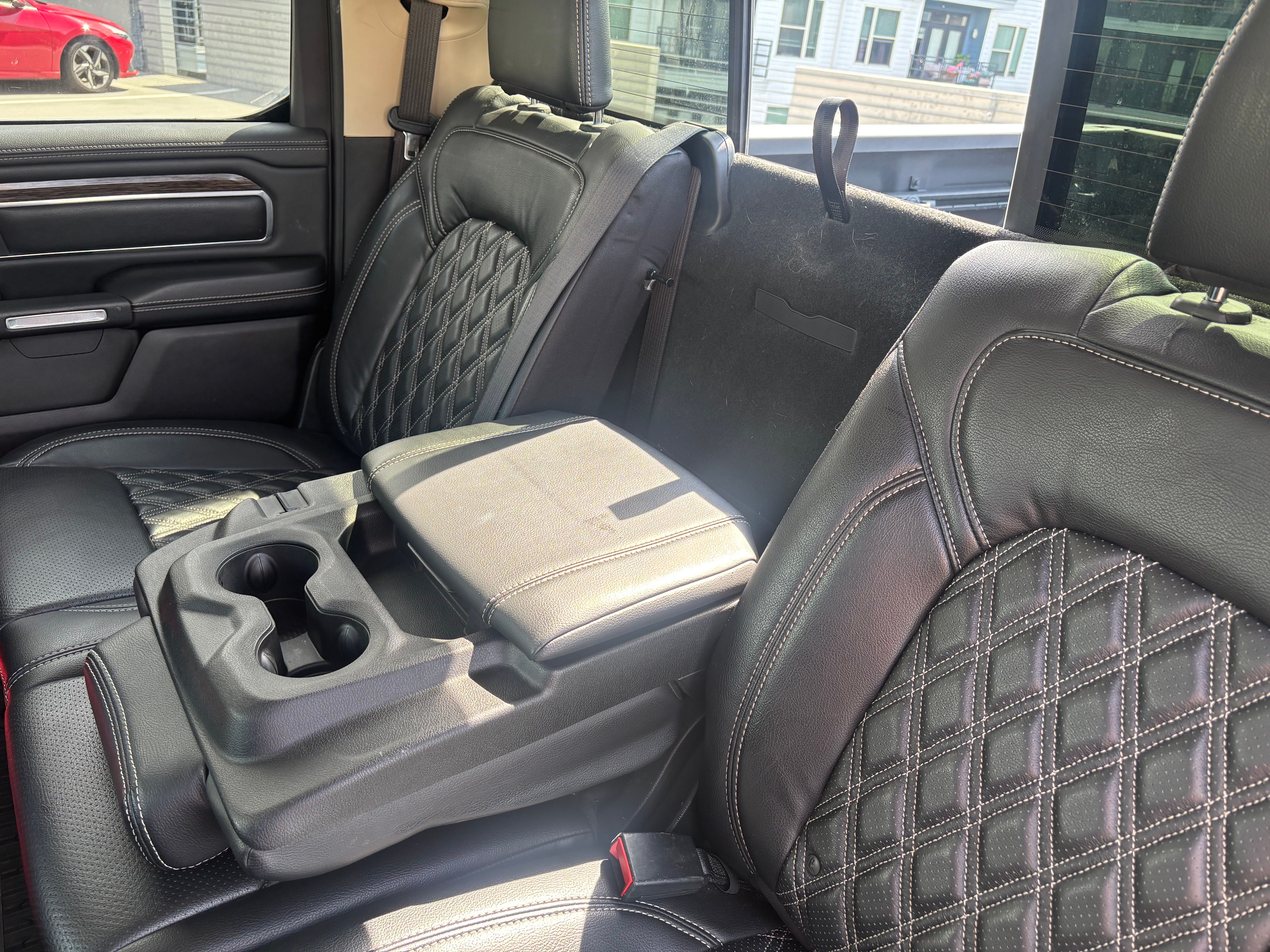 Used 2019 RAM 1500 Laramie AWD/4WD image 19