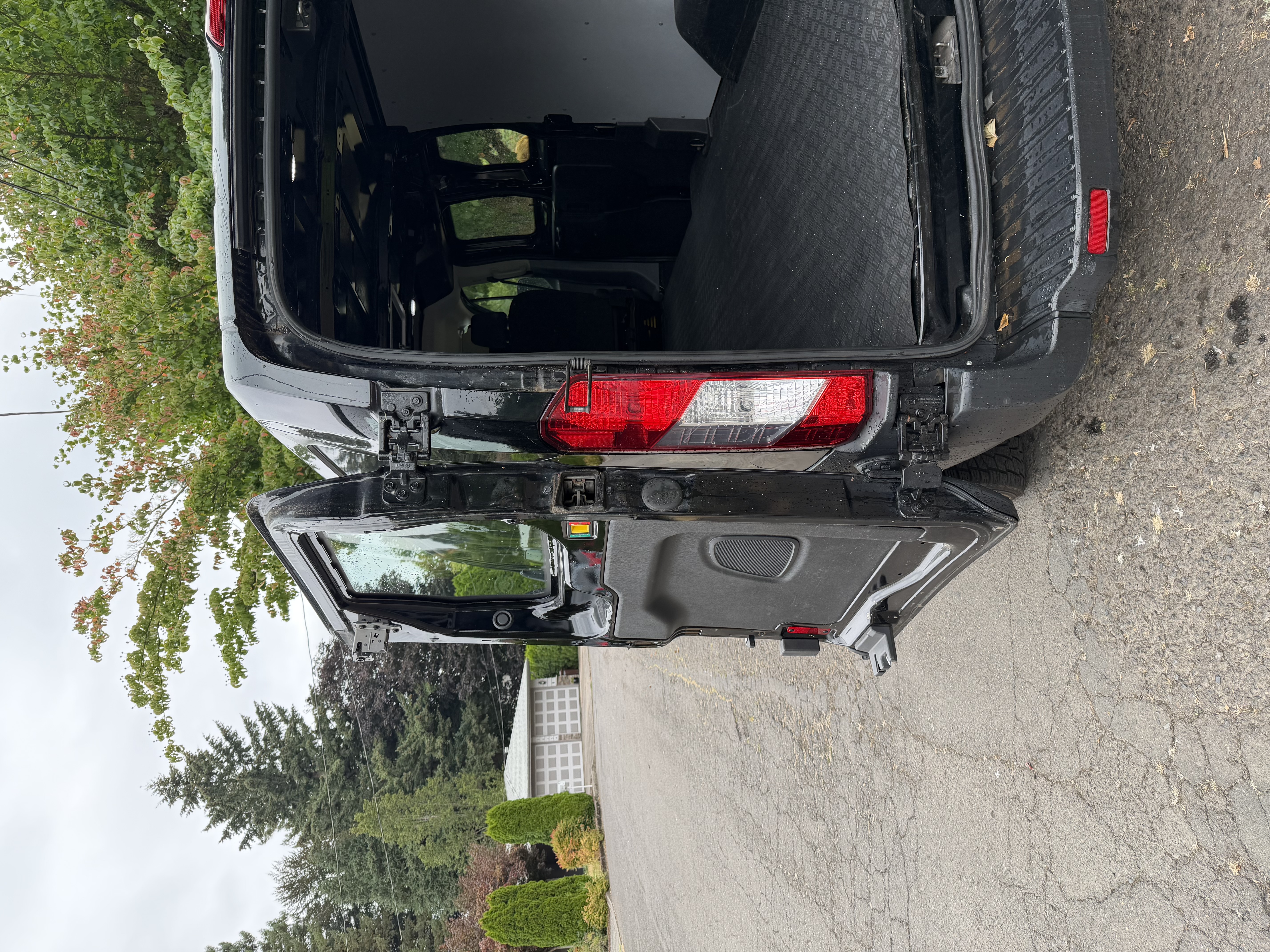 Used 2019 Ford Transit 150 148 Low Roof RWD image 12