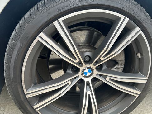 Used 2021 BMW 330i xDrive Sedan w/ Premium Package image 10