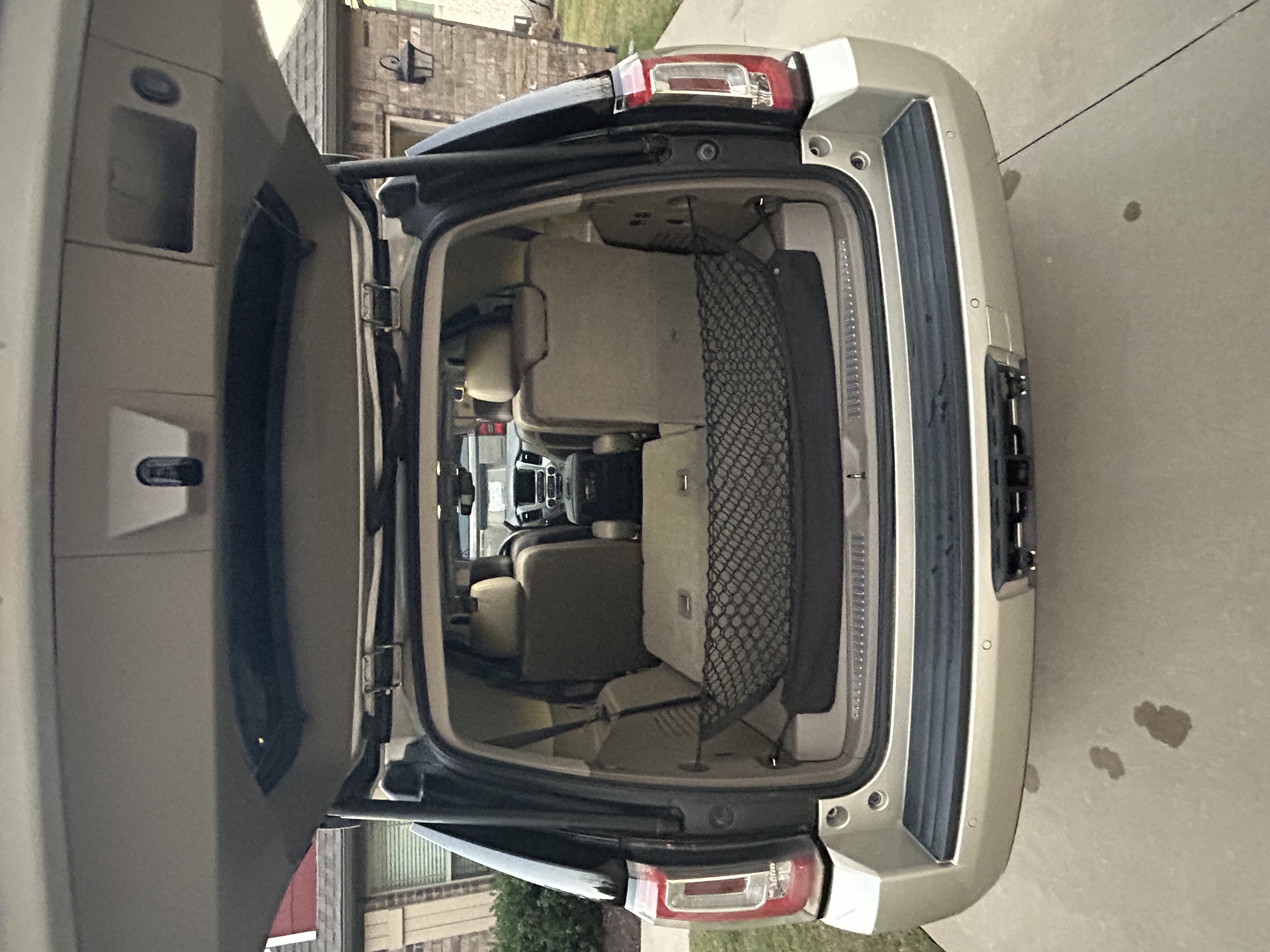 Used 2017 GMC Yukon SLT w/ Open Road Package RWD image 21