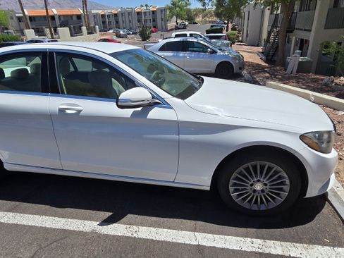 Used 2015 Mercedes-Benz C 300 4MATIC Sedan image 10