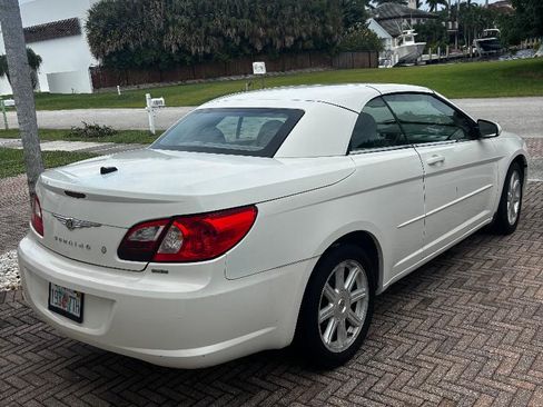 Used 2008 Chrysler Sebring Touring w/ Special Touring Group image 9