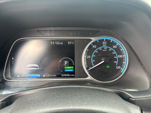 Used 2018 Nissan Leaf SV w/ SV Technology Package image 17